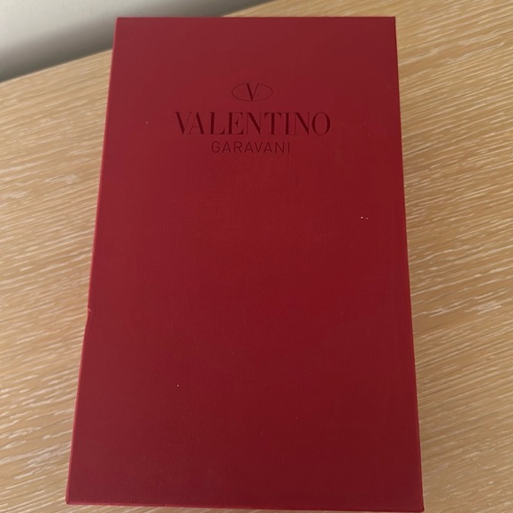 Valentino Garavani 5mm Rockstud Pvc Thong Sandal - Poudre - size 7B - Picture 6 of 12